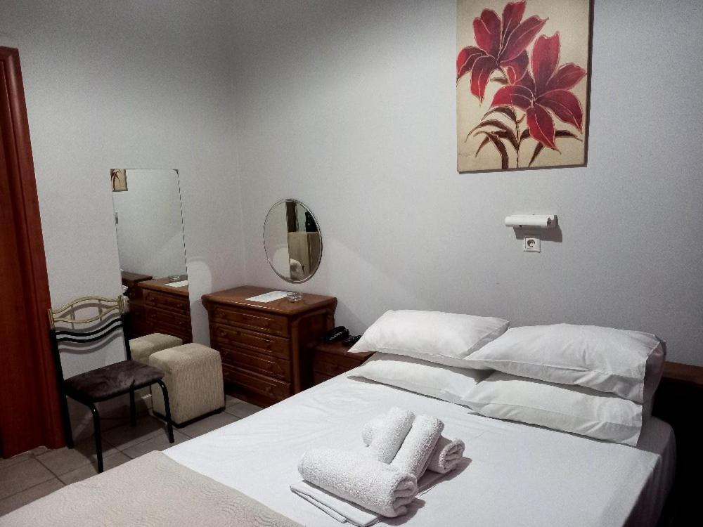 Hotel Korydallos Pireus Zewnętrze zdjęcie
